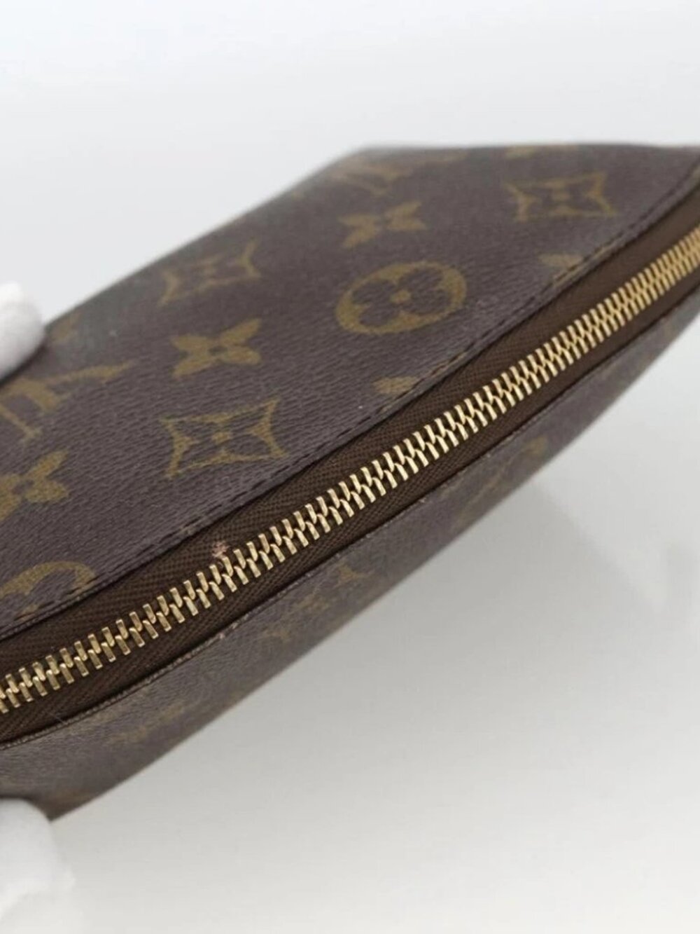 LOUIS VUITTON Monogram Pochette Cosmetic PM Pouch - Picture 7 of 15